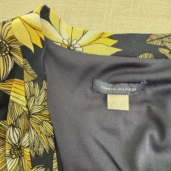 Women's Tommy Hilfiger Navy Yellow Flower Long Sleeve Dress Wrap V Size 10 NEW - Picture 4 of 10